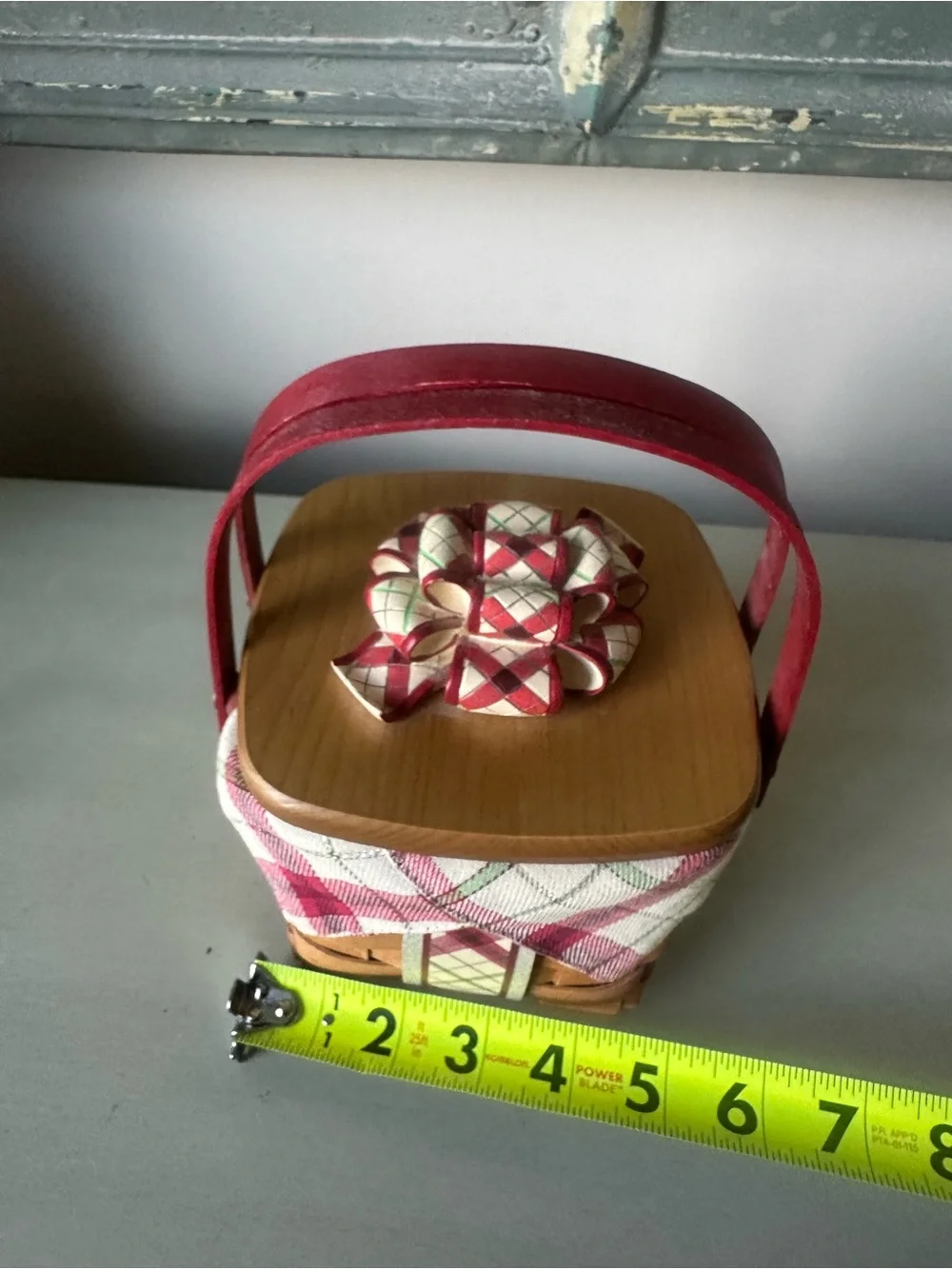 Longaberger my small plaid tidings tree trimming basket bow lid